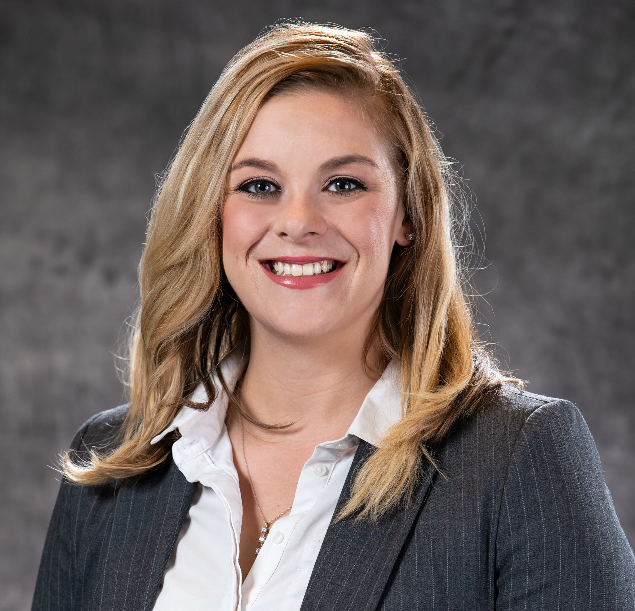 Amanda Leard Headshot